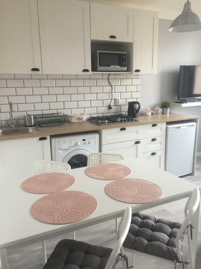 Apartment Oswiecim Klimatyzowany ภายนอก รูปภาพ
