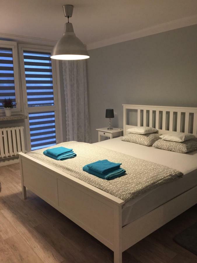 Apartment Oswiecim Klimatyzowany ภายนอก รูปภาพ