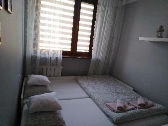 Apartment Oswiecim Klimatyzowany ภายนอก รูปภาพ